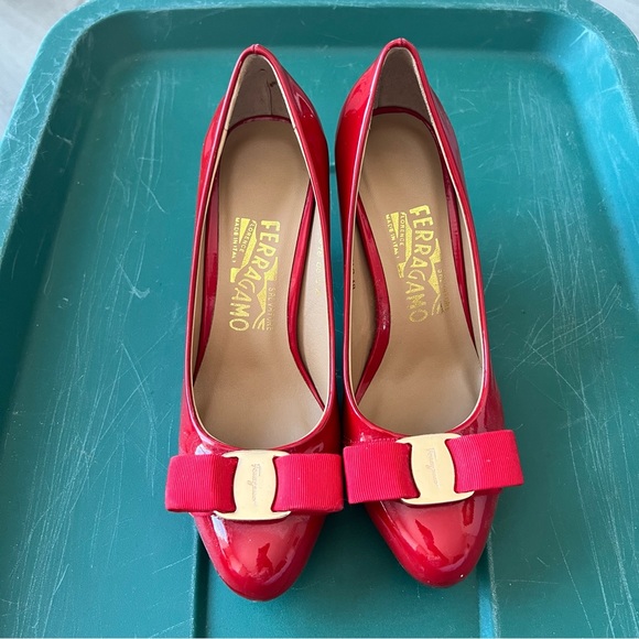 Ferragamo Heels - Picture 1 of 4